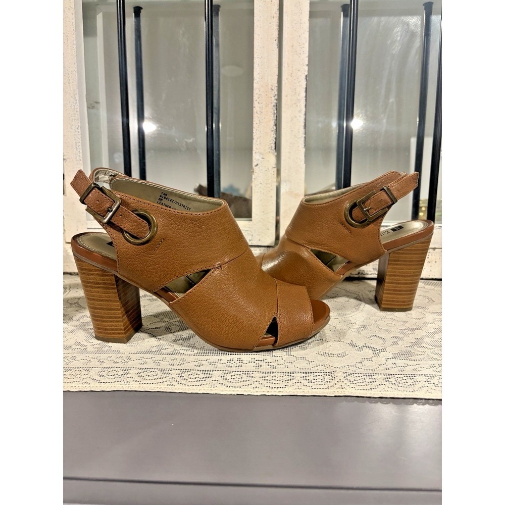 White Mountain~ District~8M~ Brown Leather Peep Toe Slingback Block High Heels